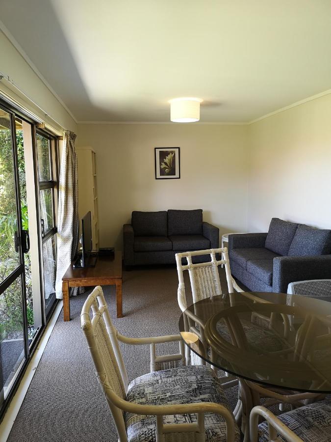Opua Boutique Seaview Motel Exterior foto